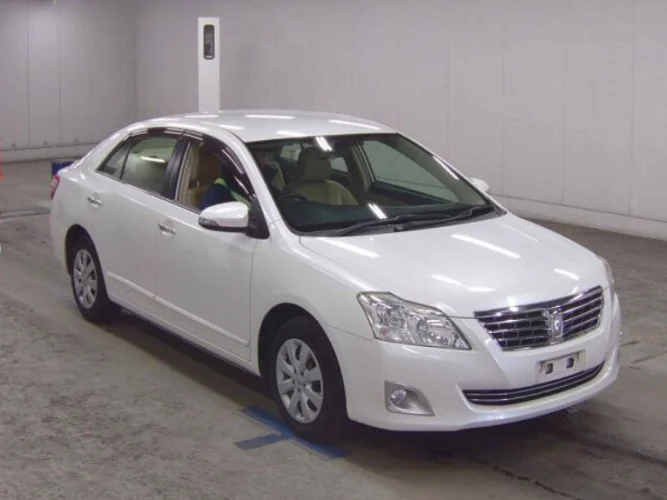 *Вручён * TOYOTA PREMIO *