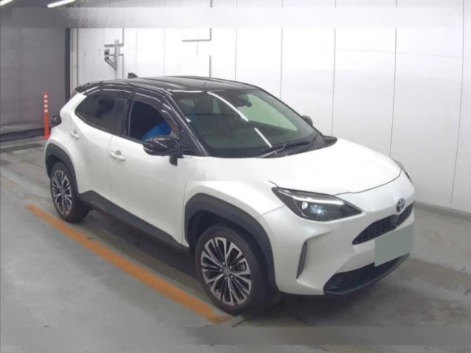 * Приход Владивосток 26.06.25 * TOYOTA	YARIS CROSS *
