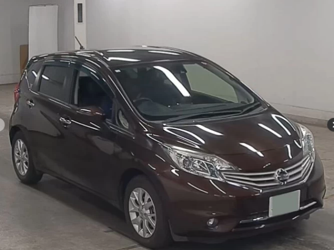 * На таможенном оформлении! *  NISSAN NOTE * E12-301746 *