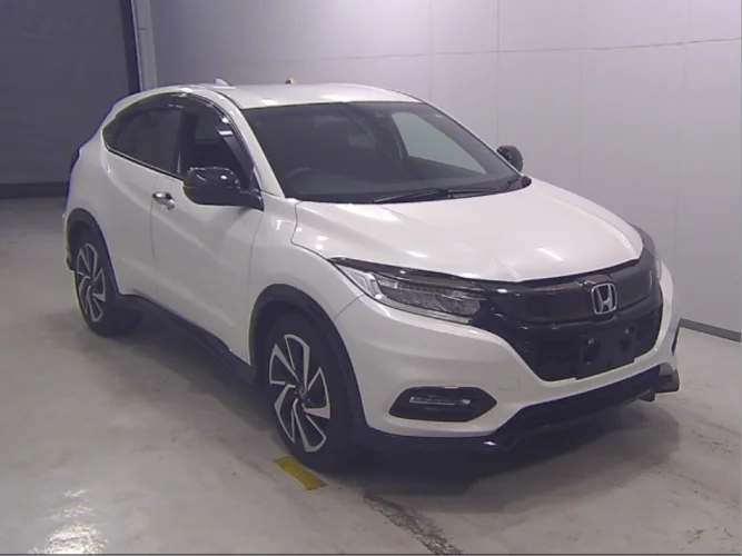 Вручён ! * HONDA	VEZEL * RU1-1401035 *