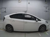* Доставлен с аукциона, ожидает погрузку * TOYOTA PRIUS * Приход Владивосток Август ! 3