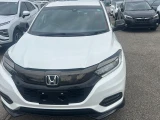 Вручён ! * HONDA	VEZEL * RU1-1401035 * 28