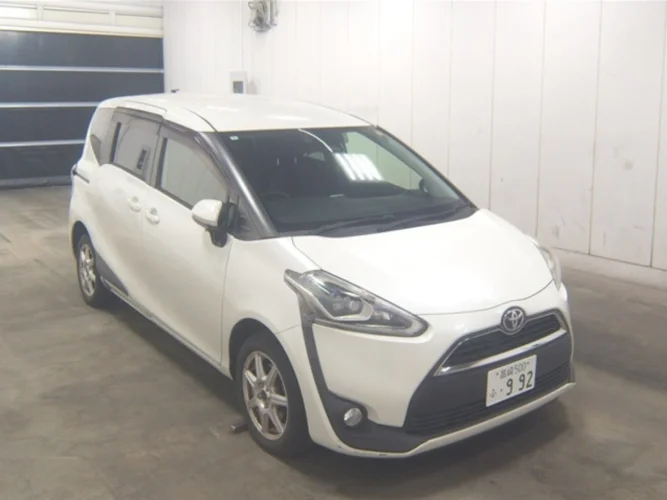 * Вручён ! * TOYOTA	SIENTA *