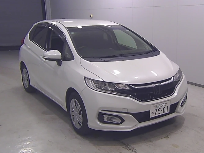 * Оплачен, доставляется с аукциона * HONDA FIT *