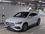 * Вручён ! *  * MERCEDES-BENZ GLA 180 * 4